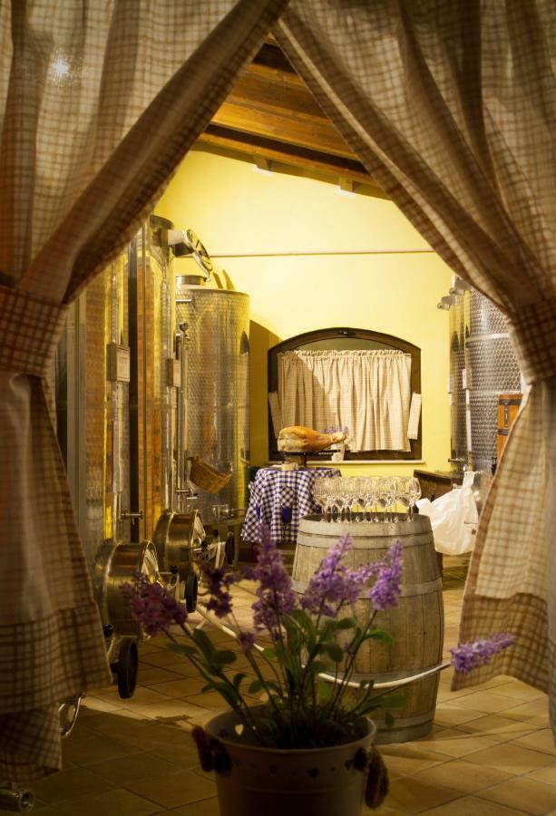ホテルTenuta Jumara San Lorenzo Maggiore エクステリア 写真